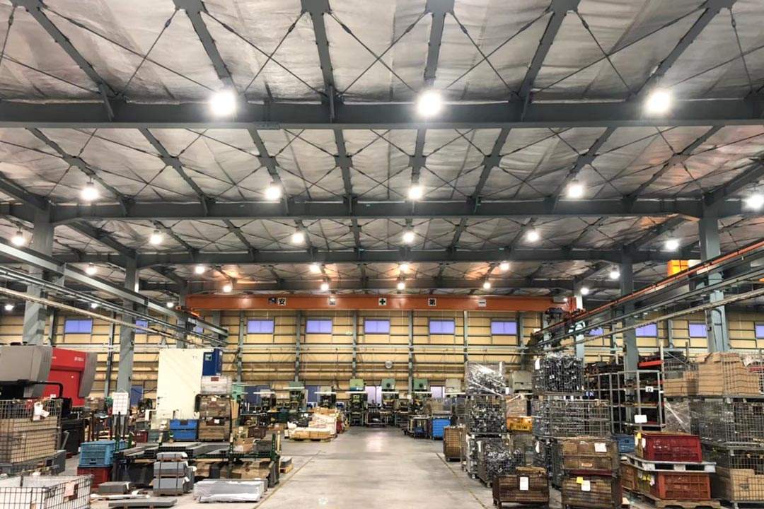 Factory interior with reflective roof lining in Japan